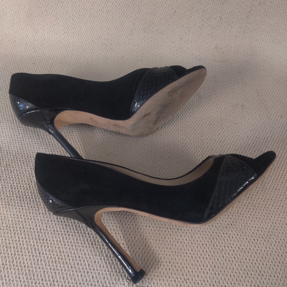 🔥🔥Jimmy Choo Black Suede and Animal Print Heels - Picture 4 of 4